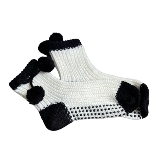 Boho Hippie Chic Boutique Cable Knit Slip Proof Pom Pom Boho Socks NWOT - Picture 1 of 6